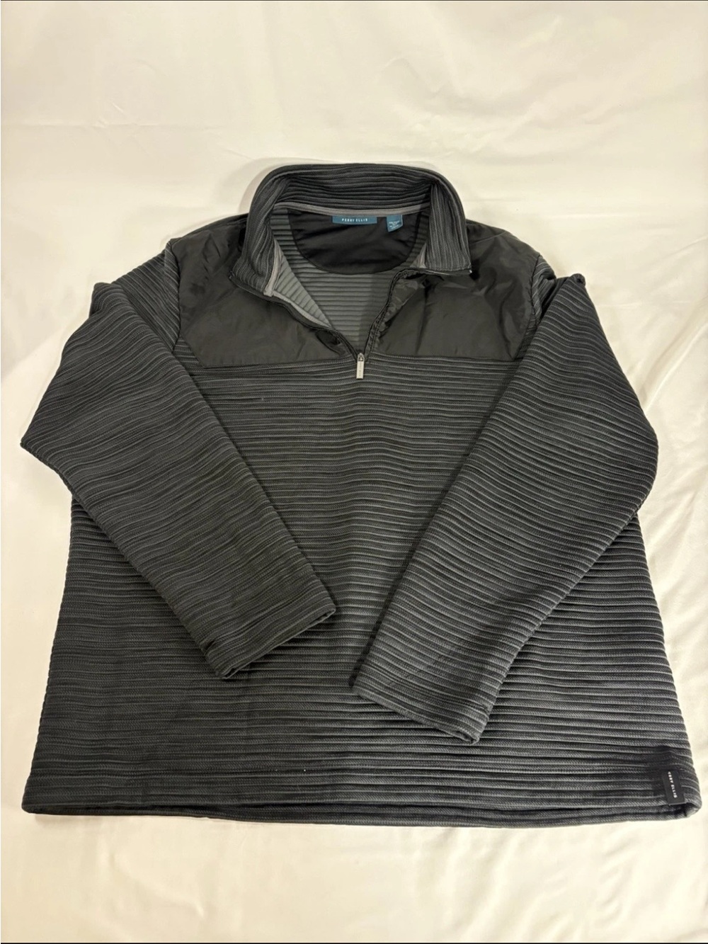 Perry Ellis Men's Quarter-Zip
Pullover Ribbed Long Sleeve pull over
